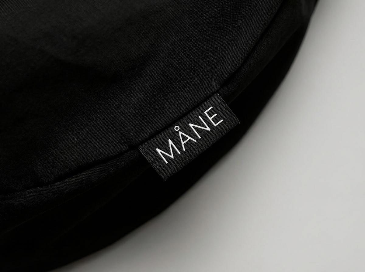 MÅNE | Crescent 60